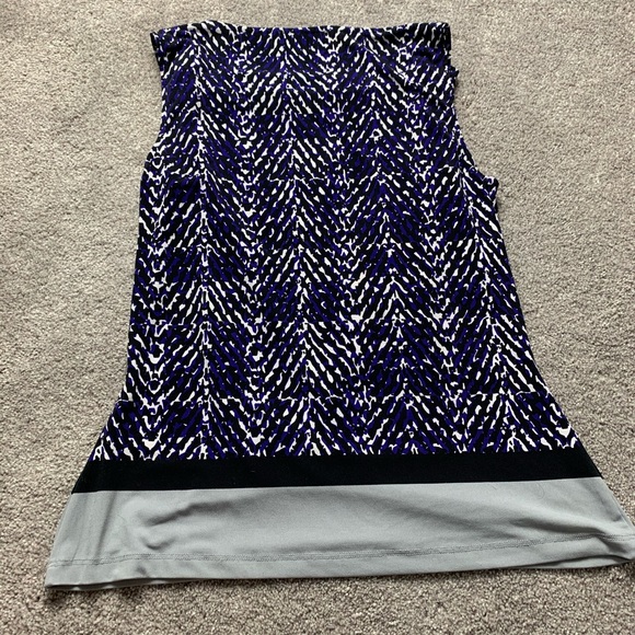 Calvin Klein Blue and White Print Stretch Top - Picture 2 of 2